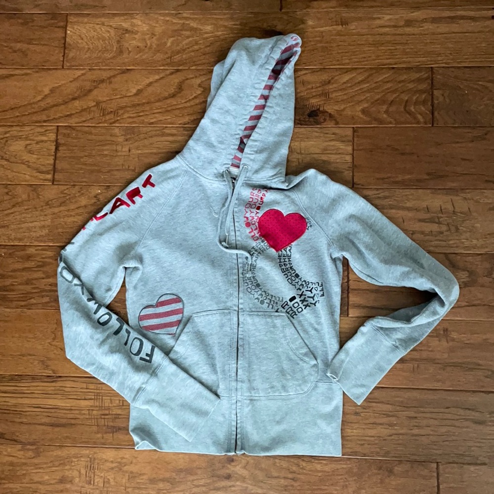 Follow Your Heart - Roxy zip